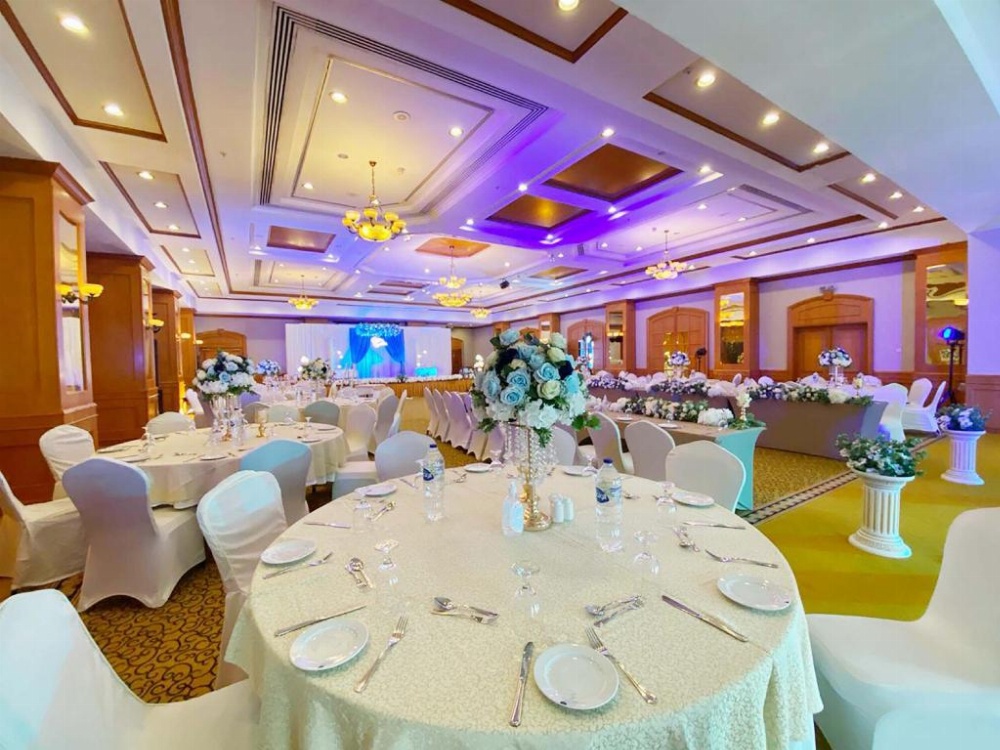 Carlton Palace Hotel