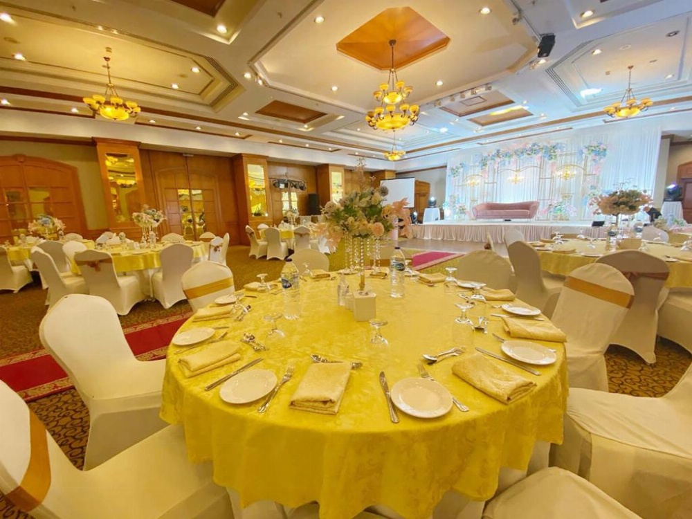 Carlton Palace Hotel Image 10