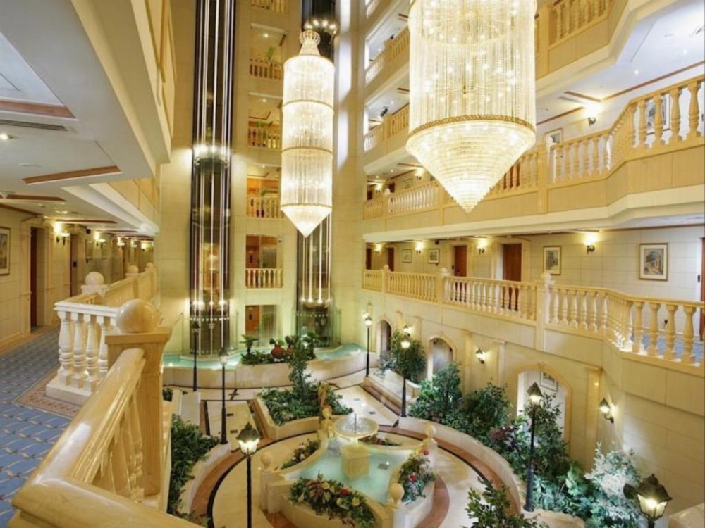 Carlton Palace Hotel Image 12